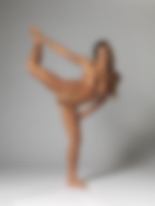 Image #8 from the gallery Dominika C jumping naked