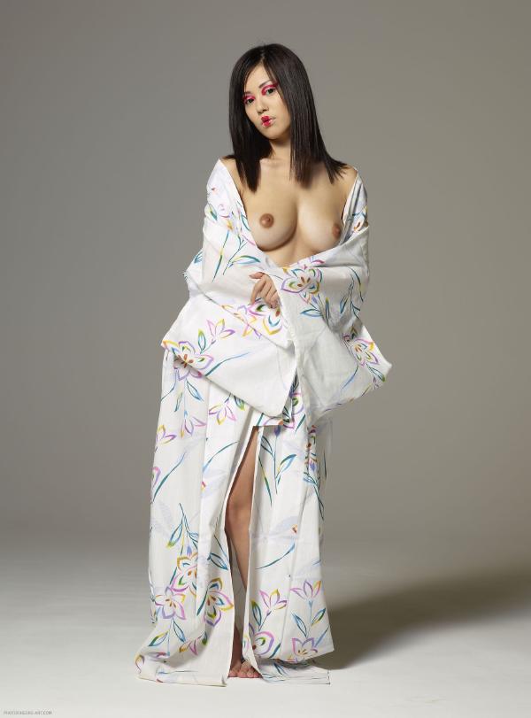 Billede #2 fra galleriet Konata kimono