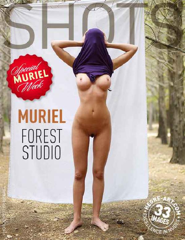 Muriel estudio en el bosque