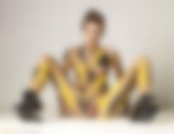 Imagem #10 da galeria Olena O preto e amarelo