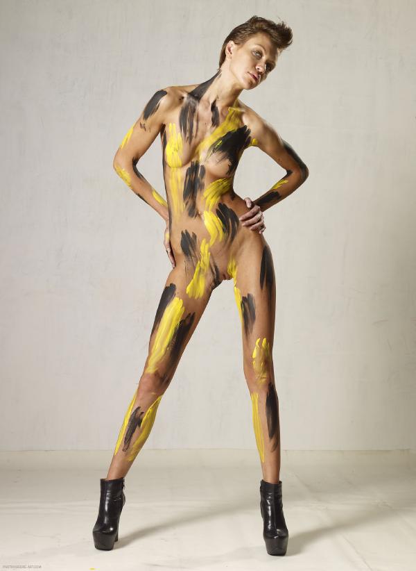 Imagem #6 da galeria Olena O preto e amarelo