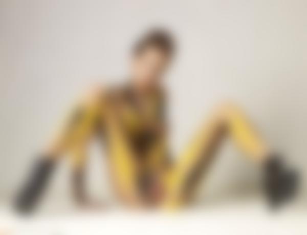 Imagem #8 da galeria Olena O preto e amarelo