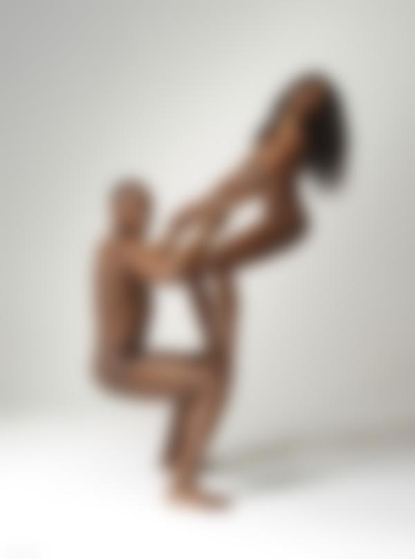 Image #11 from the gallery Valerie And Mike Body Language